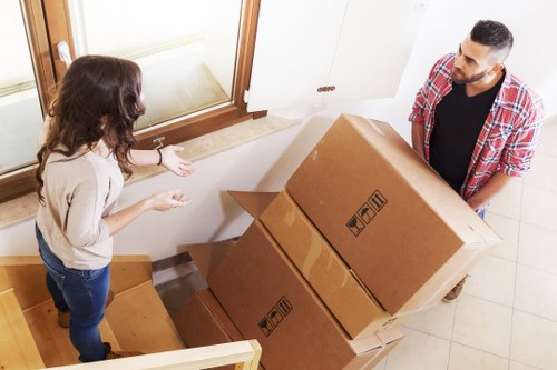 Efficient Paddington man with van for small and medium moves